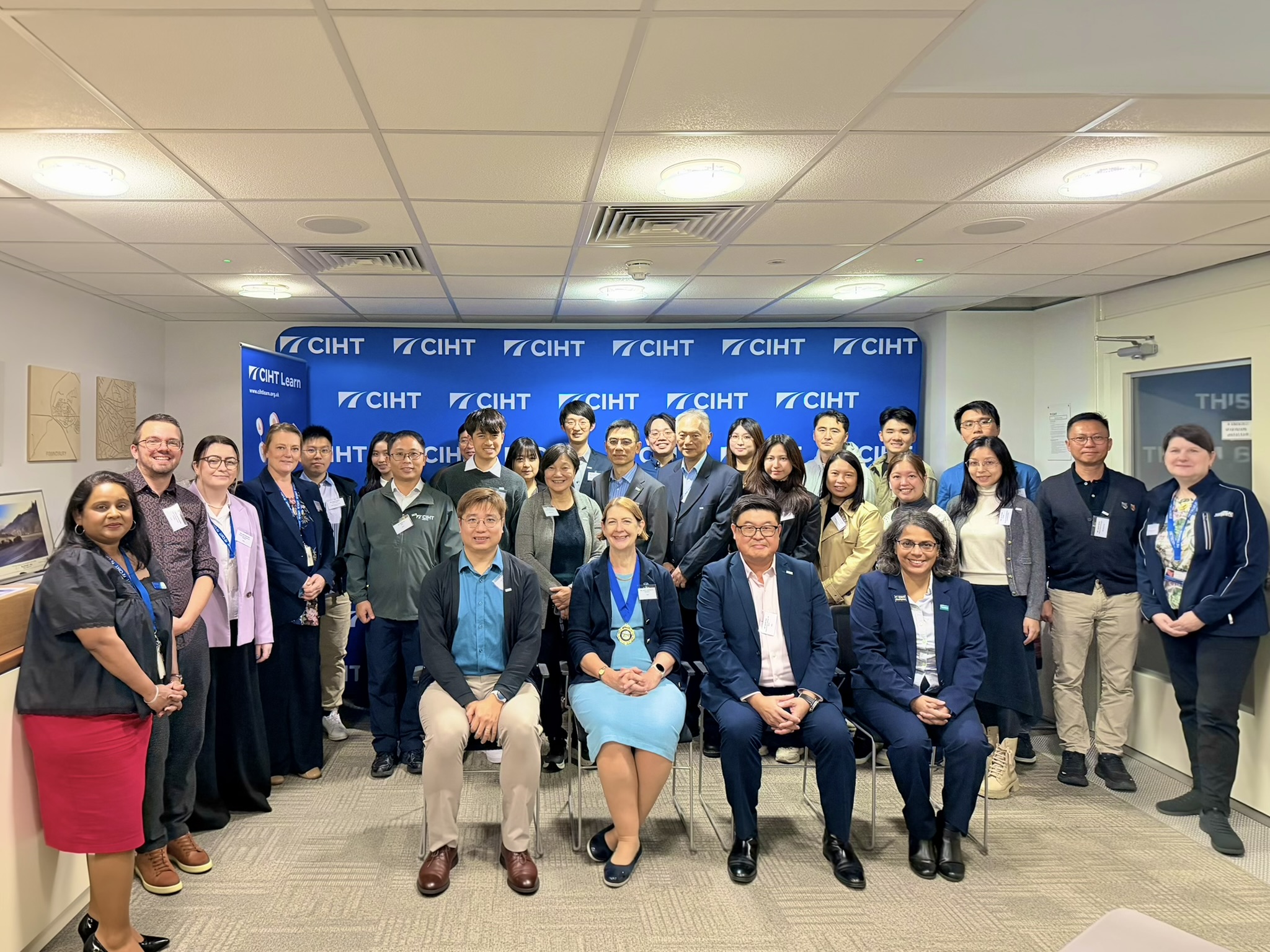 CIHT UK colleagues with Alan Yan, Chair of CIHT Hong Kong, Alex Ma, CIHT Hong Kong Study Tour Lead, Kate Carpenter, CIHT President and members of the CIHT Hong Kong delegation at CIHT Headquarters in London