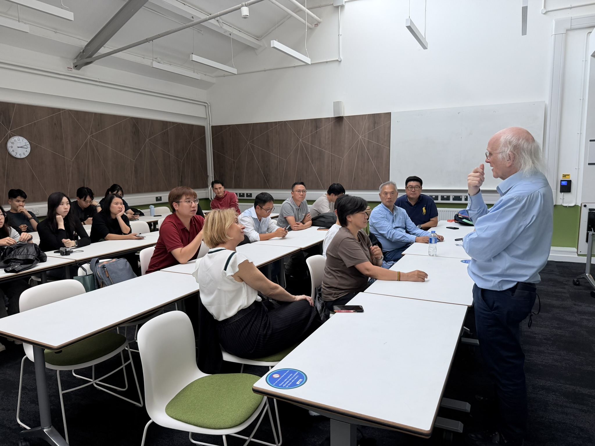 The CIHT Hong Kong delegation with Professor Nick Tyler at University College London, discussing inclusive and people-centred transport design
